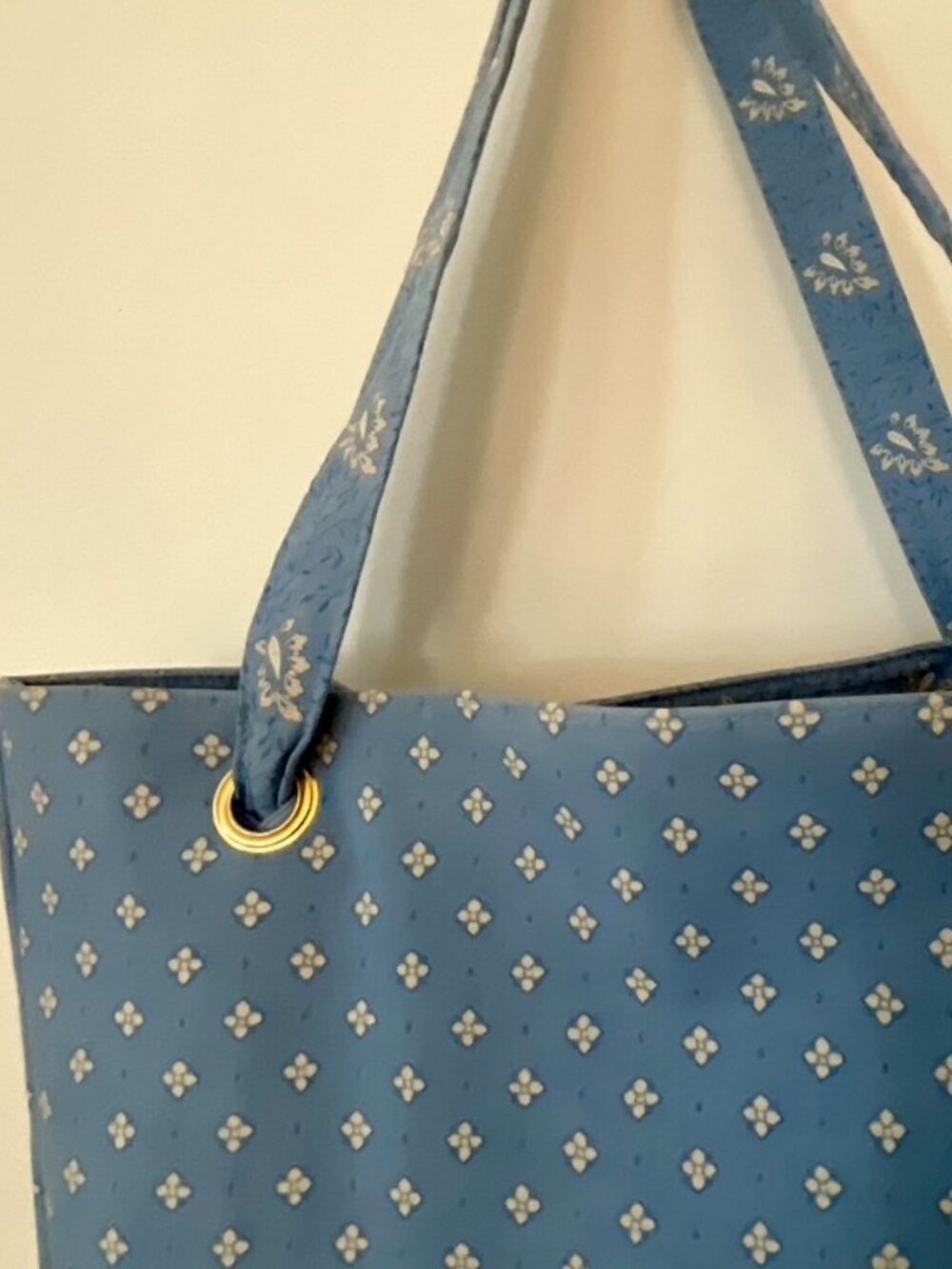 Pierre Deux Blue Tote, Vintage,Discontinued Brand,Rare, Collectible Piece - Picture 4 of 11